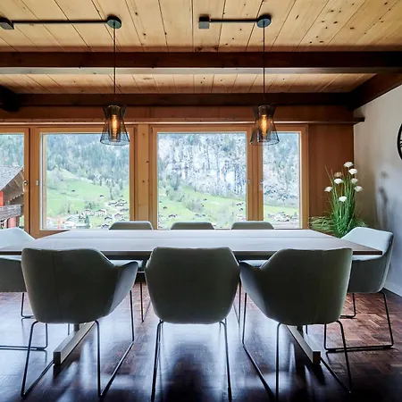 Chalet Mountain Love, Spectacular Views, Spacious & Luxurious Lauterbrunnen