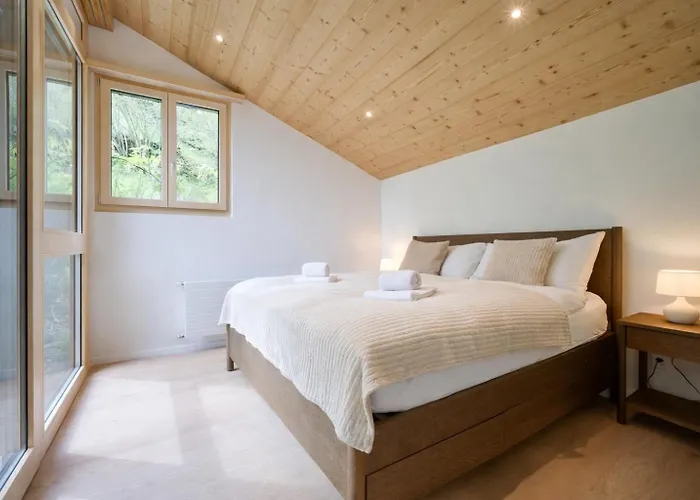 木屋 Mountain Love, Spectacular Views, Spacious & Luxurious *