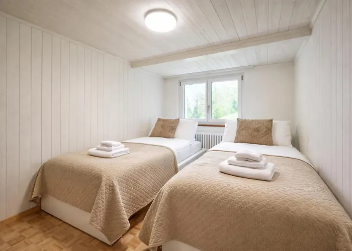 木屋 Mountain Love, Spectacular Views, Spacious & Luxurious