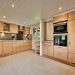 Dağ evi Mountain Love, Spectacular Views, Spacious & Luxurious