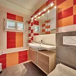 Mountain Love, Spectacular Views, Spacious & Luxurious Dağ evi