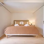 Dağ evi Mountain Love, Spectacular Views, Spacious & Luxurious