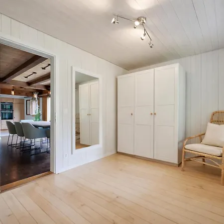 Mountain Love, Spectacular Views, Spacious & Luxurious Chalet *